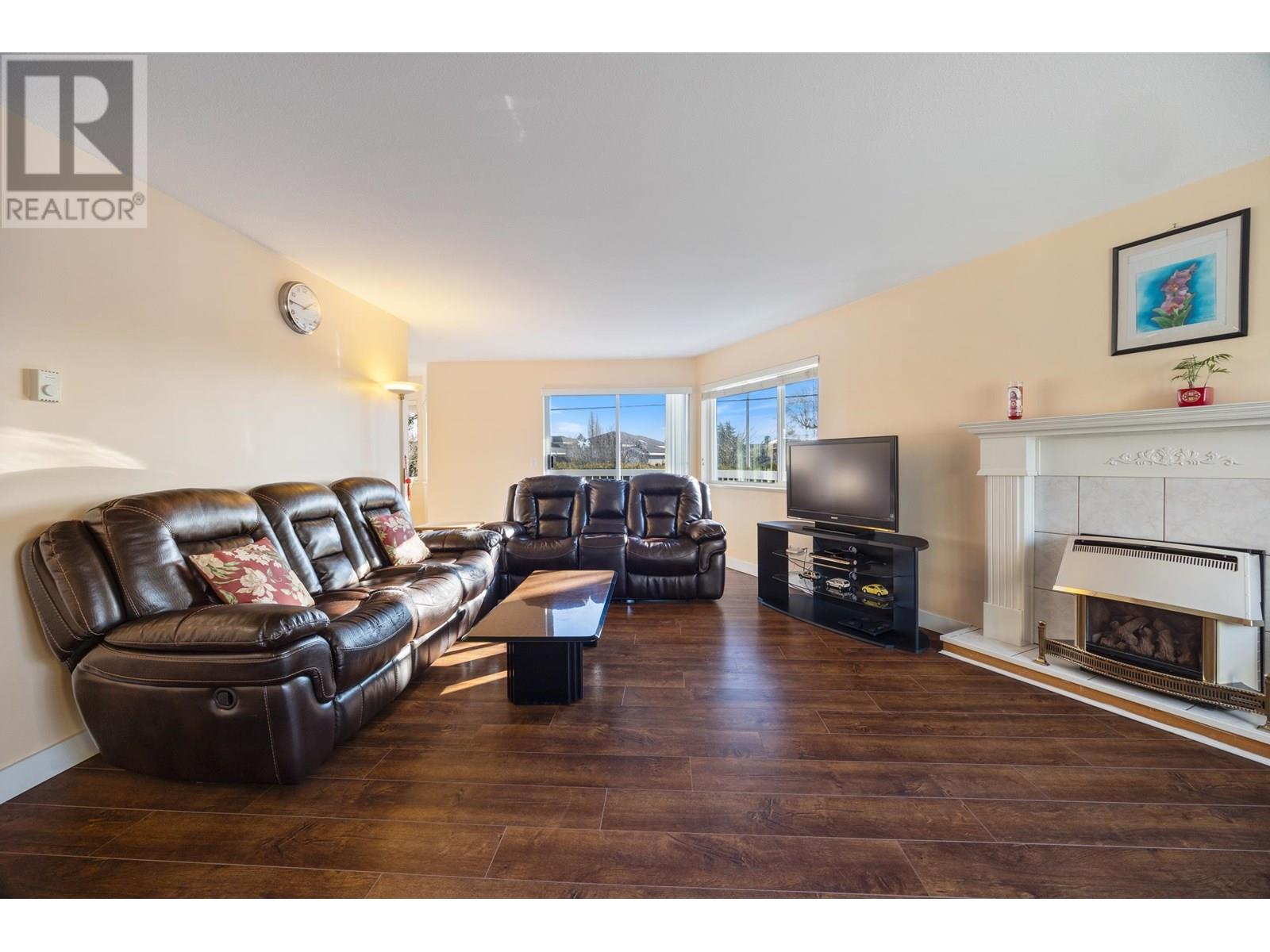 109 11240 Mellis Drive, Richmond, British Columbia  V6X 1L7 - Photo 2 - R2987842