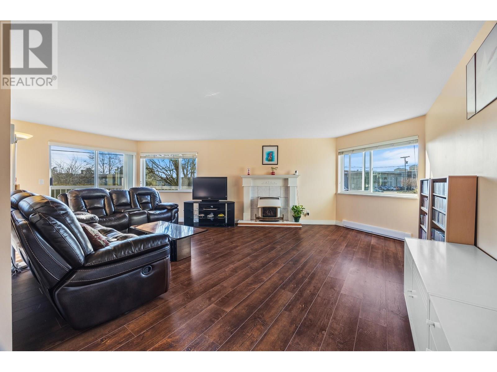 109 11240 MELLIS DRIVE, Richmond, British Columbia