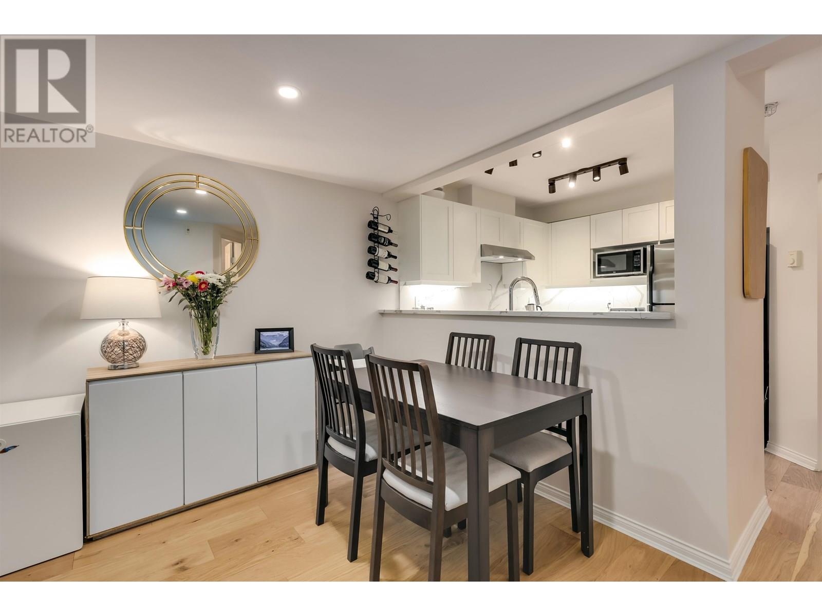 12 2375 W Broadway, Vancouver, British Columbia  V6K 2E6 - Photo 8 - R3011240