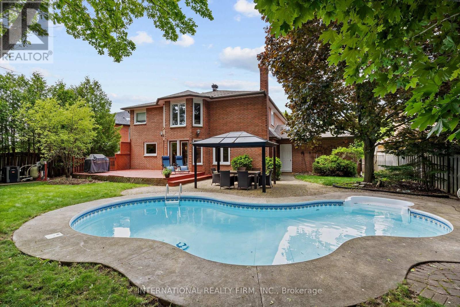 7 Briargreen Court, Whitby, Ontario  L1R 1P9 - Photo 36 - E12212375
