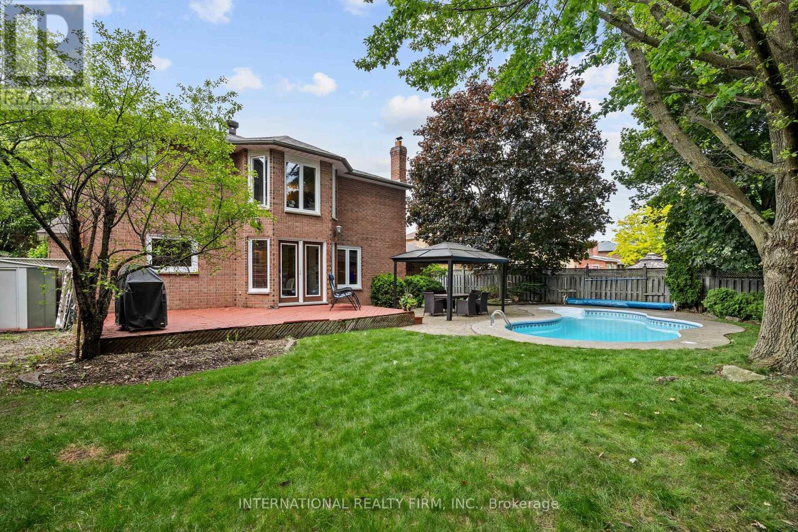 7 Briargreen Court, Whitby, Ontario  L1R 1P9 - Photo 38 - E12212375