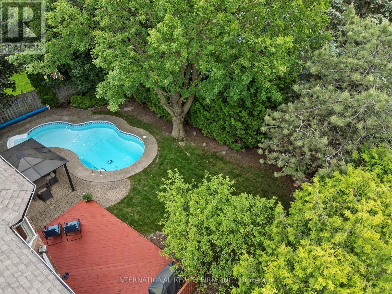 7 Briargreen Court, Whitby, Ontario  L1R 1P9 - Photo 41 - E12212375