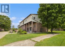 104 - 8 PEARL STREET, Smiths Falls, Ontario