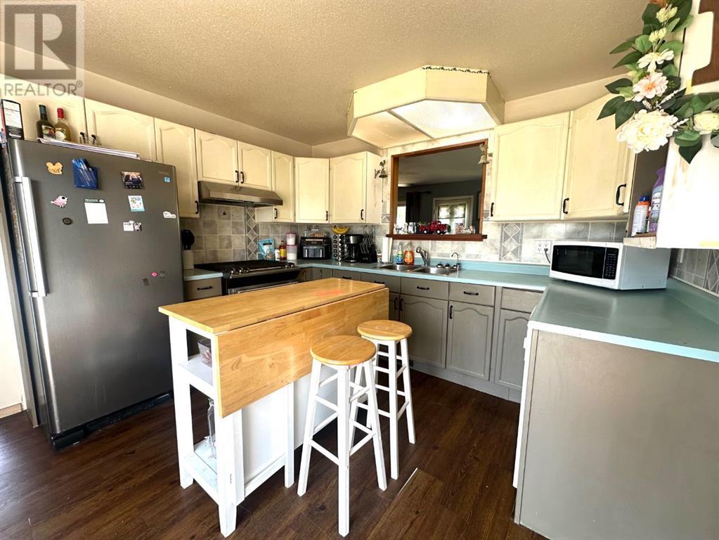 110 2 Street Nw, Rural, Saskatchewan  S0M 1A0 - Photo 3 - A2230198