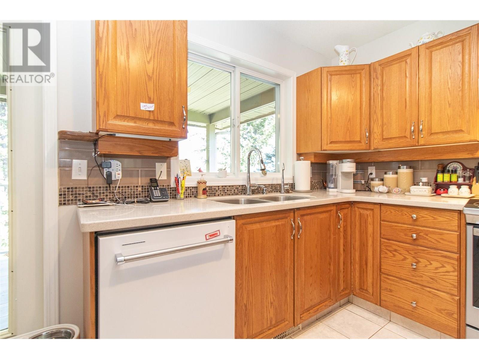 3811 Glen Canyon Drive, West Kelowna, British Columbia  V4T 2P7 - Photo 8 - 10351543