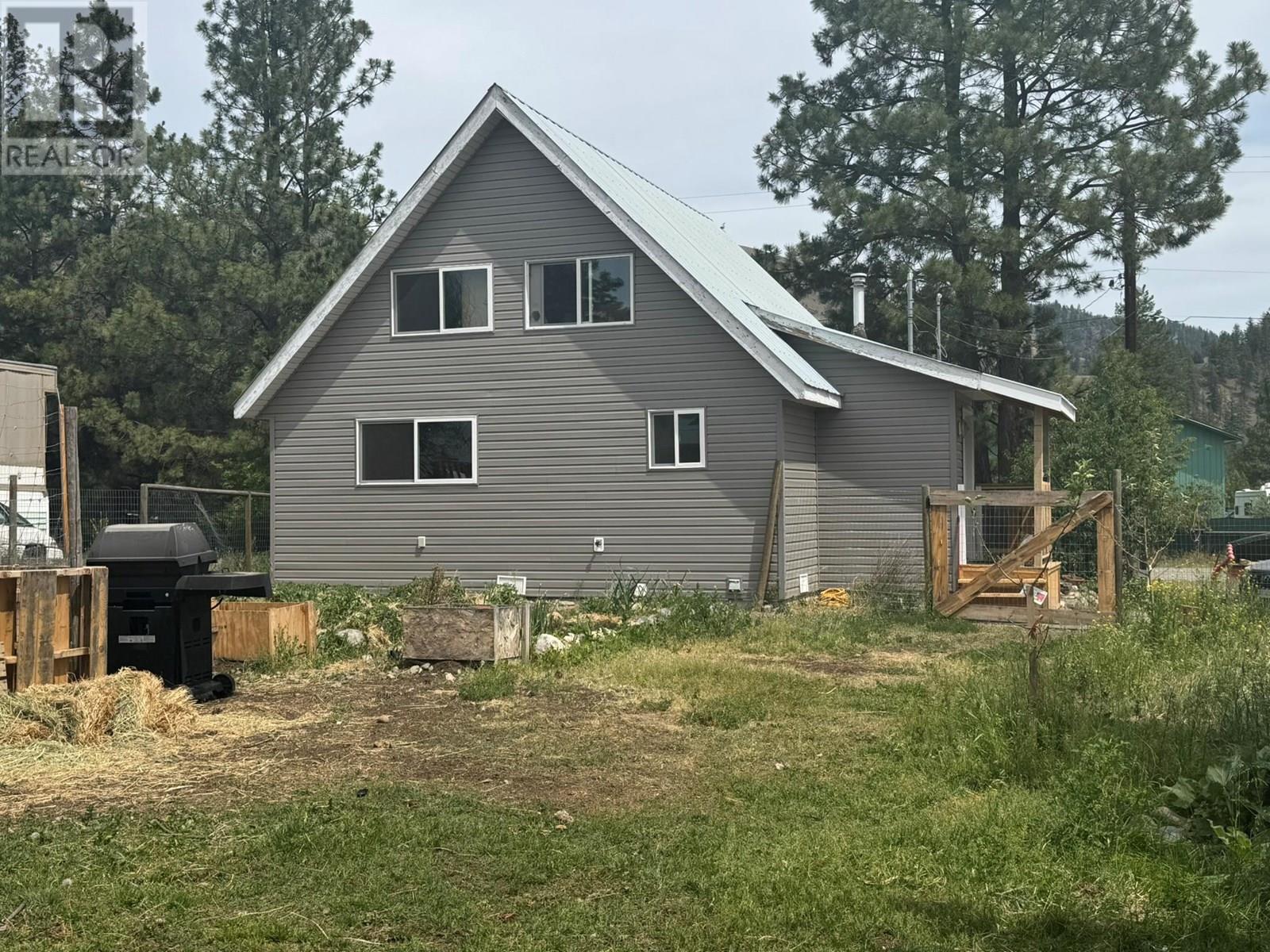 242 Cement Street, Princeton, British Columbia  V0X 1W0 - Photo 2 - 10351732