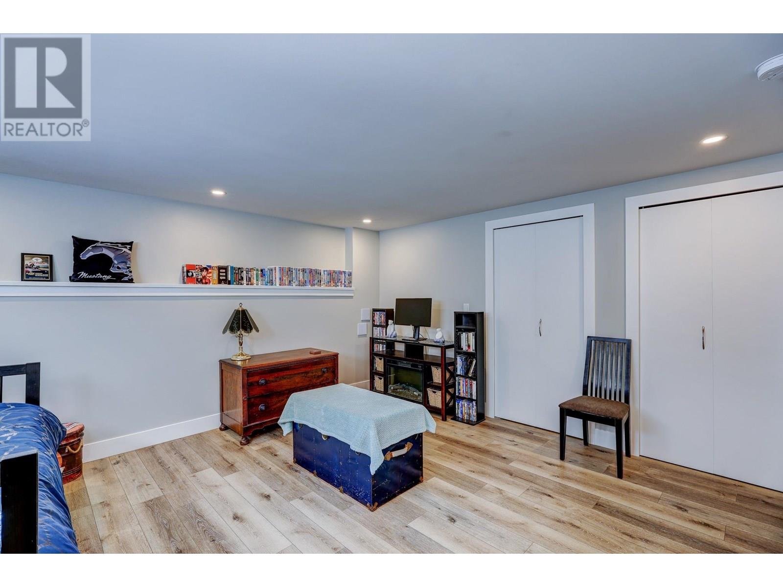 8612 11th Avenue, Burnaby, British Columbia  V3N 2P8 - Photo 29 - R3014528
