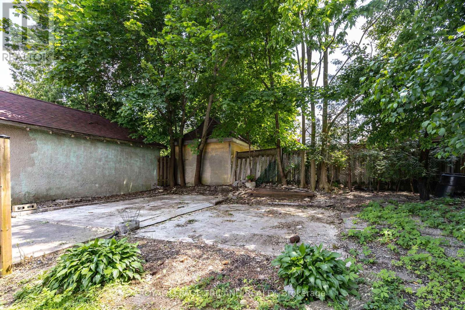 269 Briscoe Street E, London South (South F), Ontario  N6C 1X5 - Photo 27 - X12213077