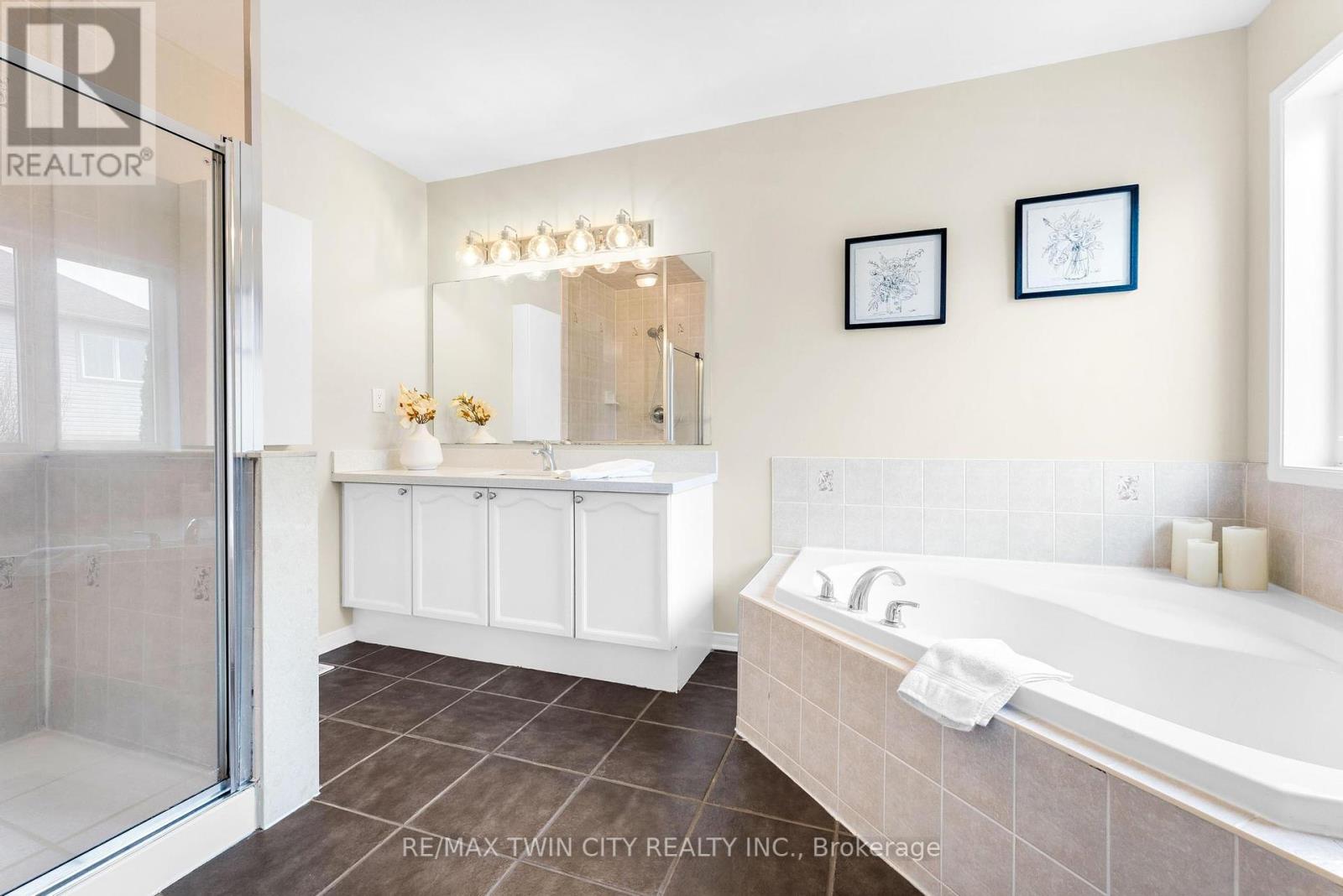 95 Bettina Place, Whitby, Ontario  L1R 0G1 - Photo 17 - E12214291