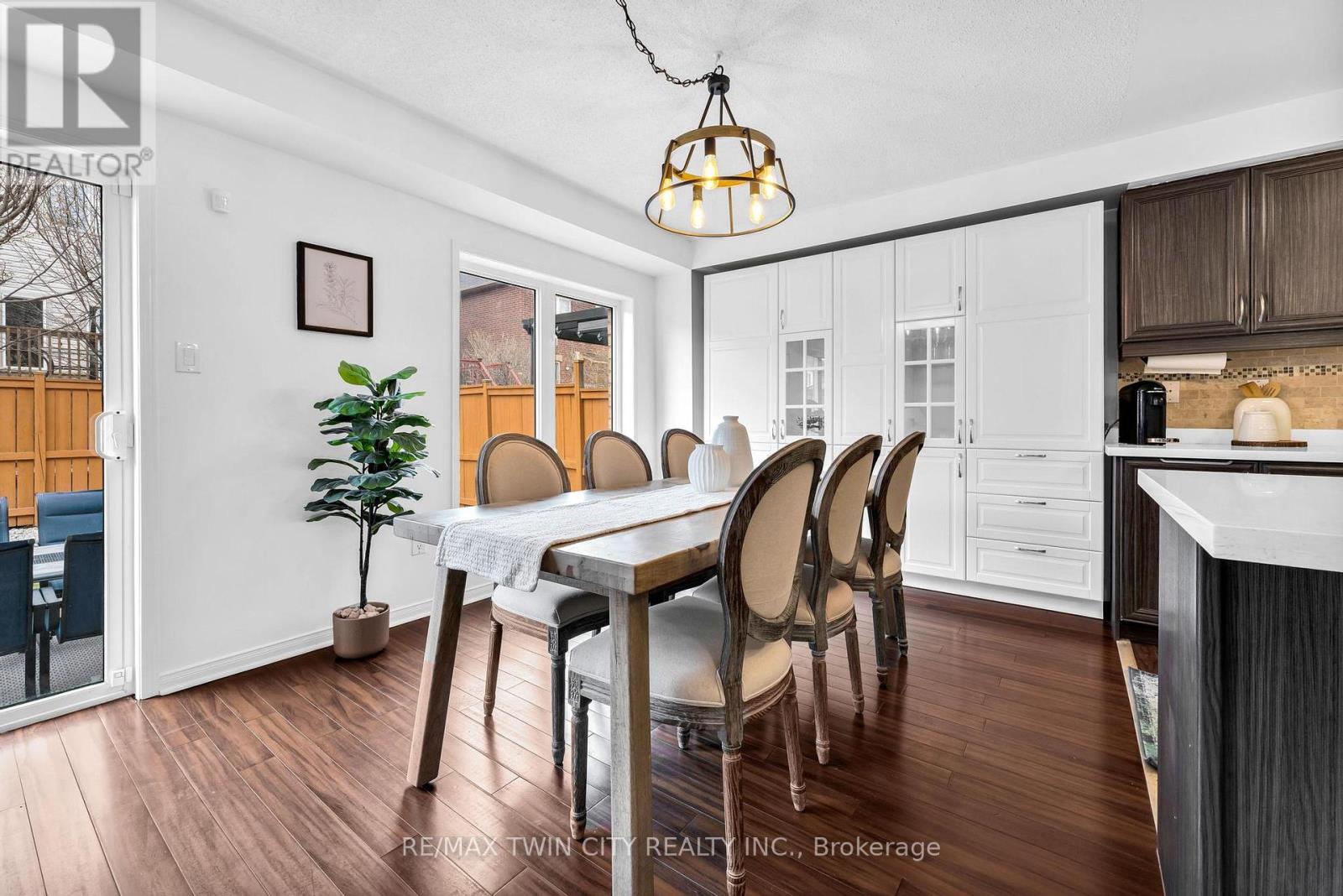 95 Bettina Place, Whitby, Ontario  L1R 0G1 - Photo 6 - E12214291