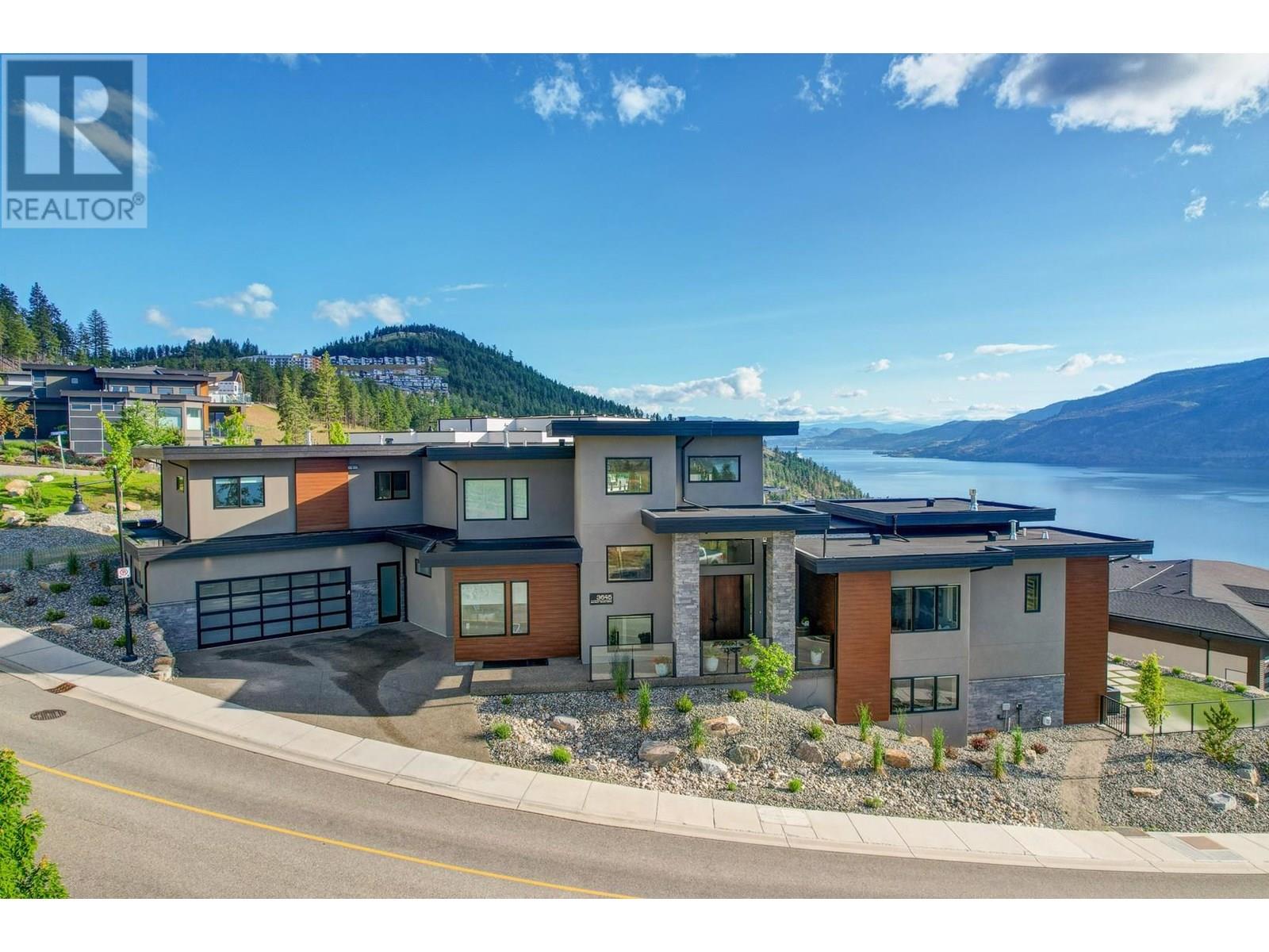 3645 Mckinley Beach Drive, Kelowna, British Columbia  V1V 3G2 - Photo 2 - 10350992