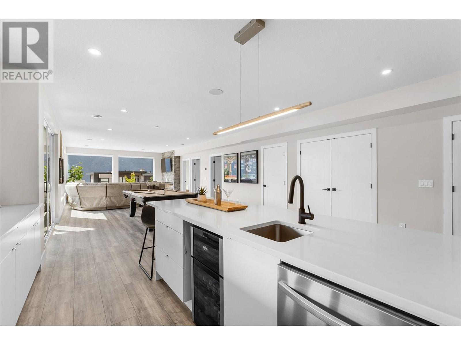 3645 Mckinley Beach Drive, Kelowna, British Columbia  V1V 3G2 - Photo 37 - 10350992