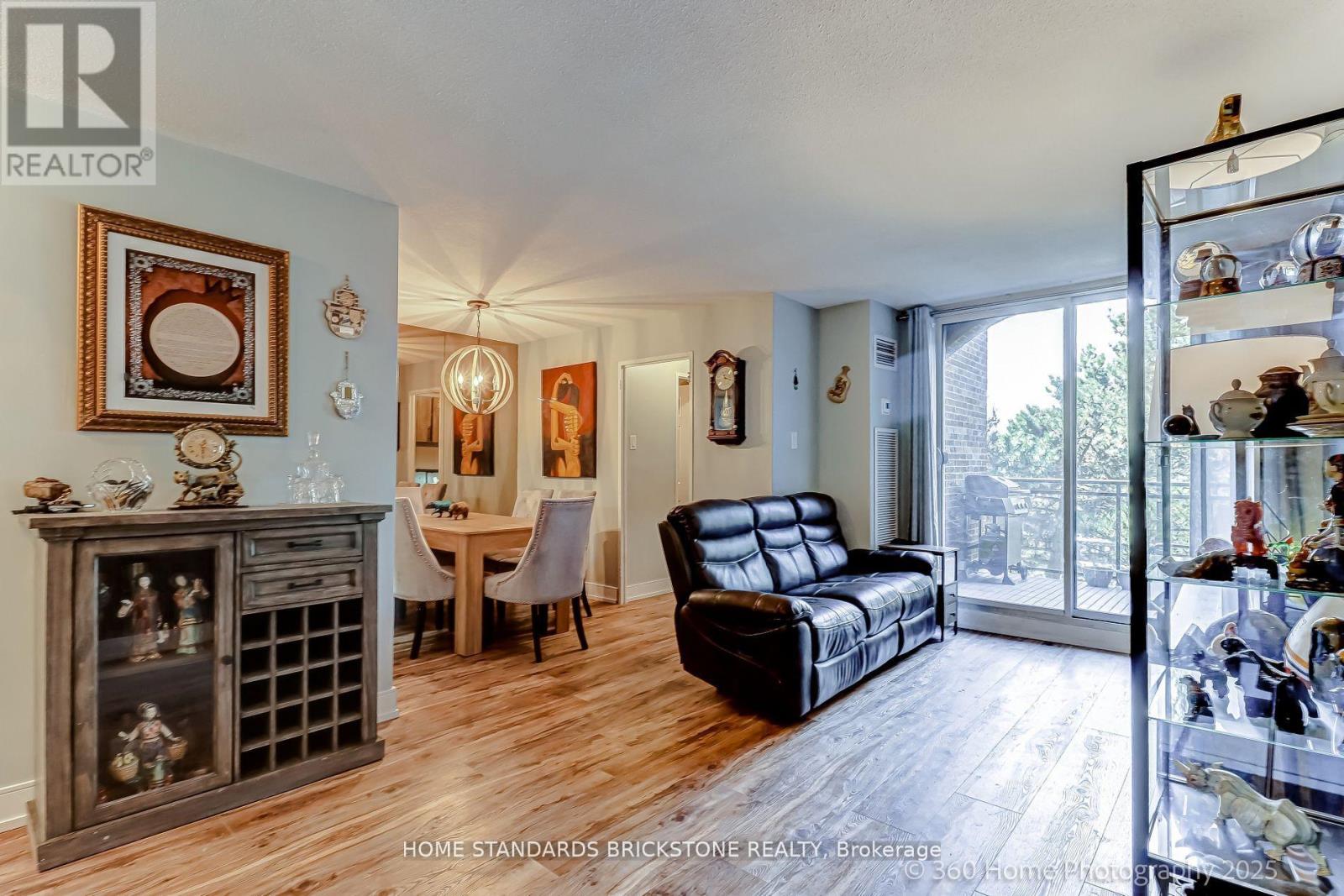 202 - 16 ELGIN STREET, Markham, Ontario