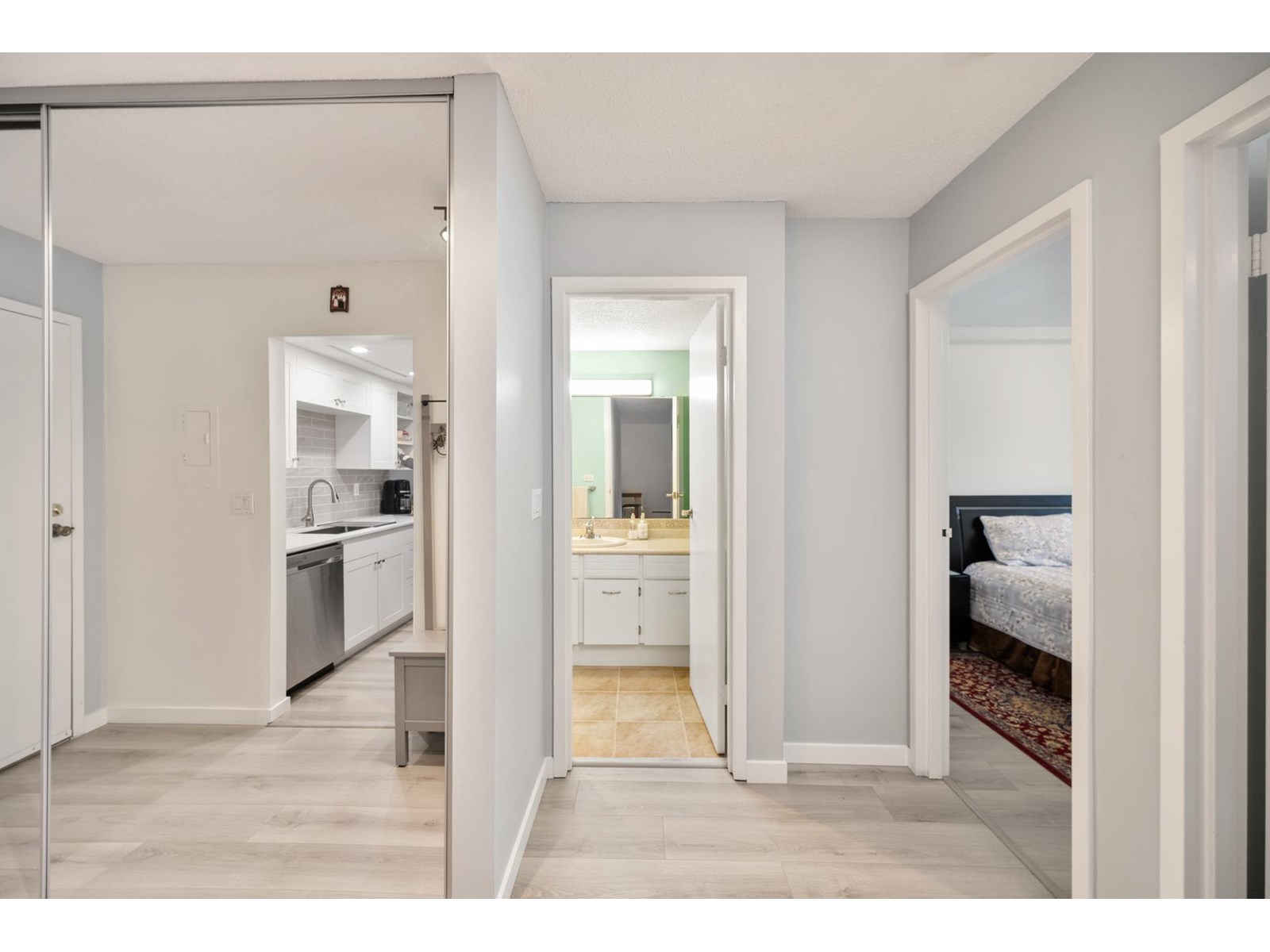 104 1320 Fir Street, White Rock, British Columbia  V4B 4B2 - Photo 26 - R3014568