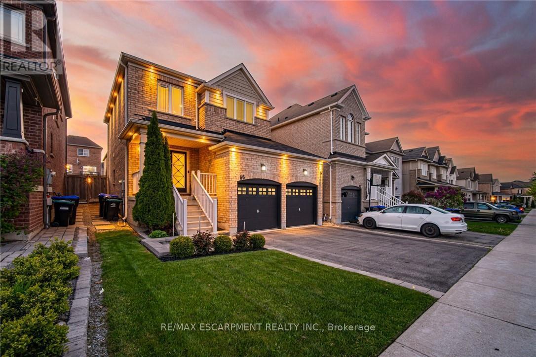 66 Slack Street, Bradford West Gwillimbury, Ontario  L3Z 0S5 - Photo 2 - N12213598