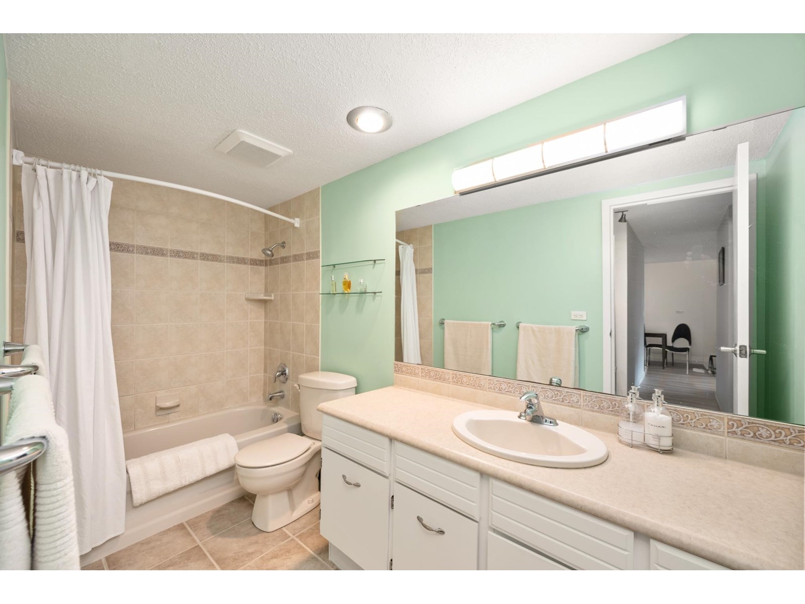 104 1320 Fir Street, White Rock, British Columbia  V4B 4B2 - Photo 30 - R3014568