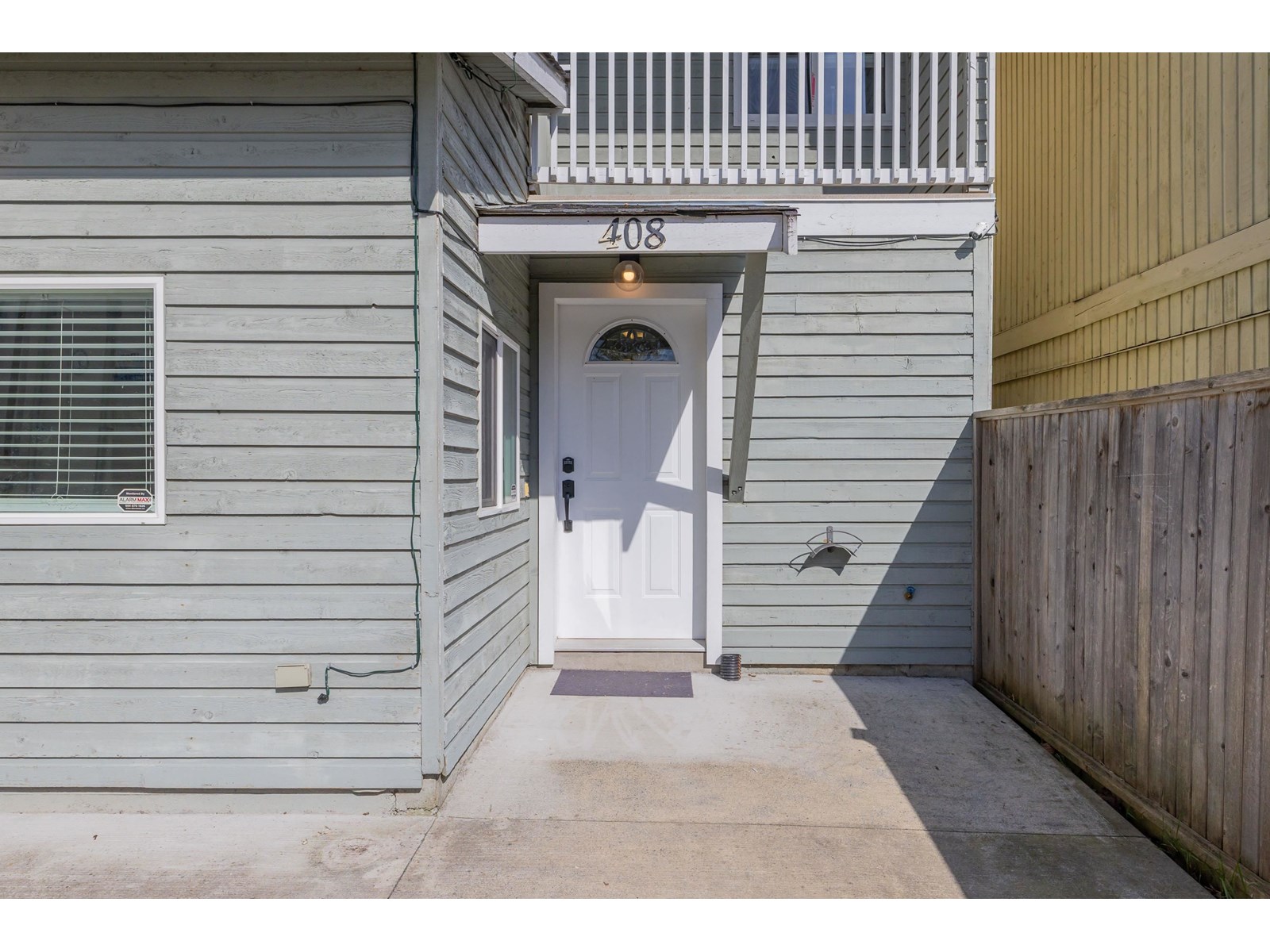408 Bruneau Place, Langley, British Columbia  V4W 3K9 - Photo 4 - R3013621