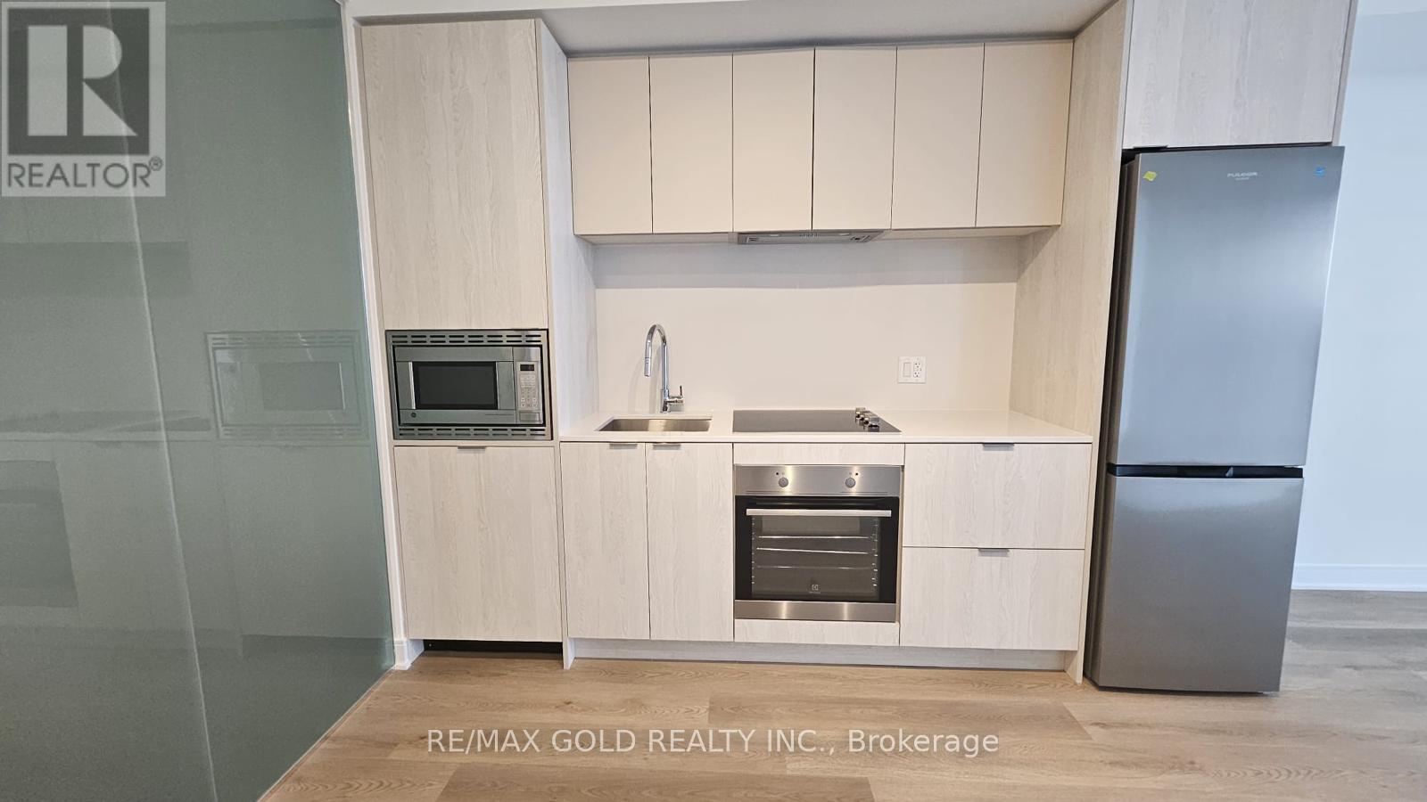 1319 - 86 Dundas Street E, Mississauga (Cooksville), Ontario  L5A 0B1 - Photo 3 - W12214245