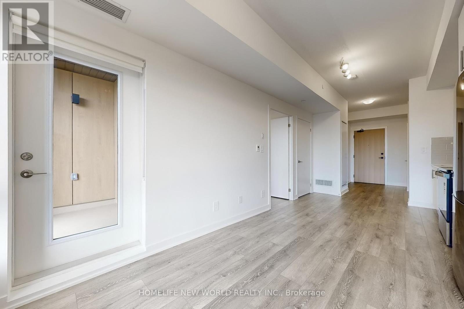 501 - 1440 Clarriage Court, Milton (Fo Ford), Ontario  L9E 1B3 - Photo 8 - W12214247