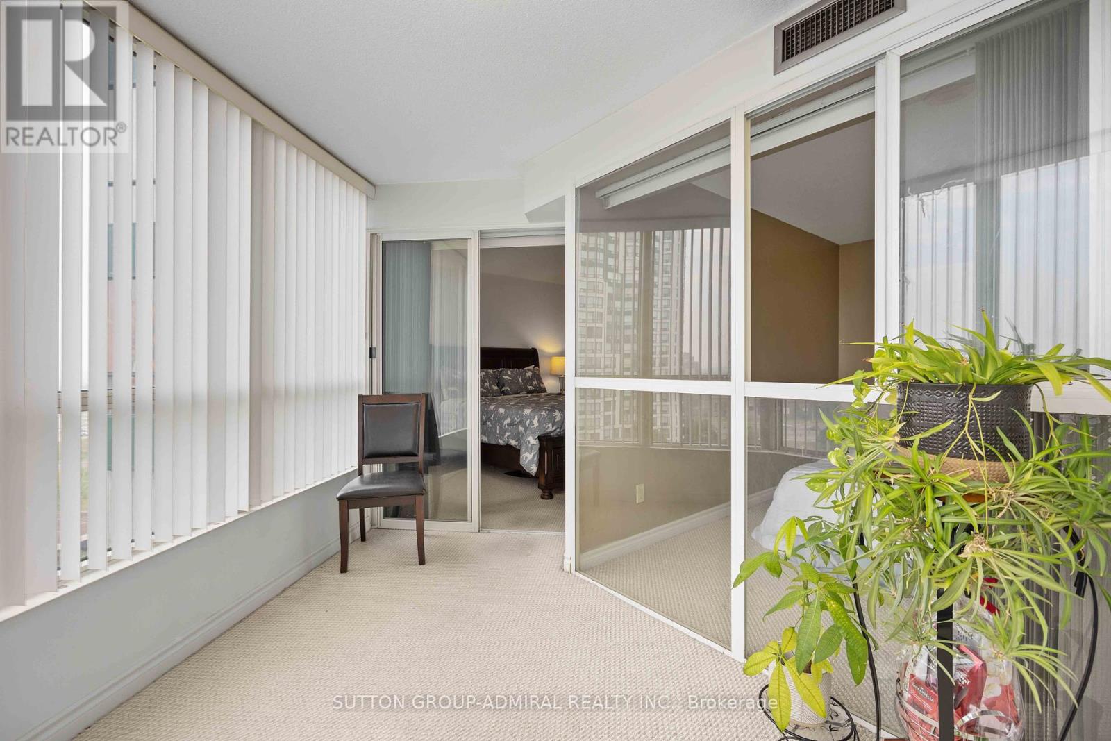 1011 - 4460 Tucana Court, Mississauga (Hurontario), Ontario  L5R 3K9 - Photo 16 - W12214249