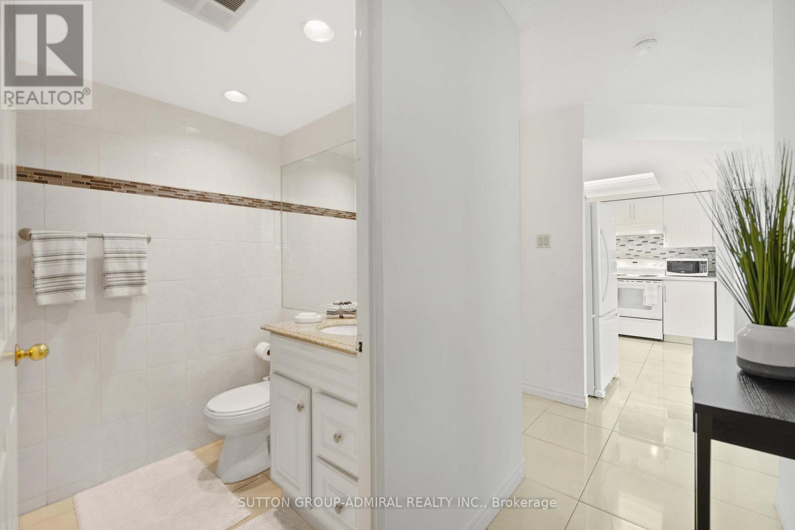 1011 - 4460 Tucana Court, Mississauga (Hurontario), Ontario  L5R 3K9 - Photo 22 - W12214249
