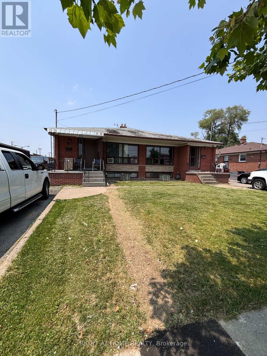 8-10 Thistle Down Boulevard, Toronto (Thistletown-Beaumonde Heights), Ontario  M9V 1H8 - Photo 2 - W12214267