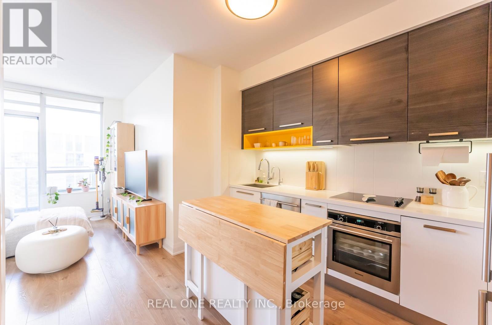 2708 - 36 Park Lawn Road, Toronto (Mimico), Ontario  M8V 0E5 - Photo 3 - W12214273