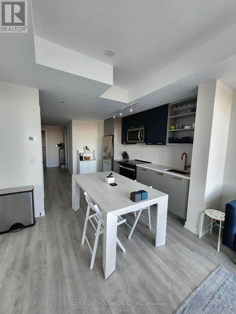 720 - 2300 St Clair Avenue W, Toronto (Junction Area), Ontario  M6N 0B3 - Photo 8 - W12214275