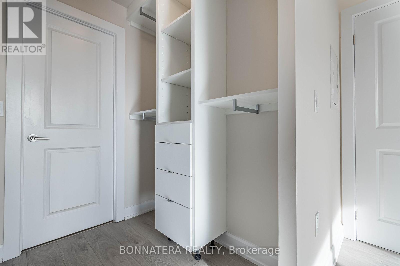 711 - 3200 William Coltson Avenue, Oakville (Jm Joshua Meadows), Ontario  L6H 7W6 - Photo 25 - W12214282
