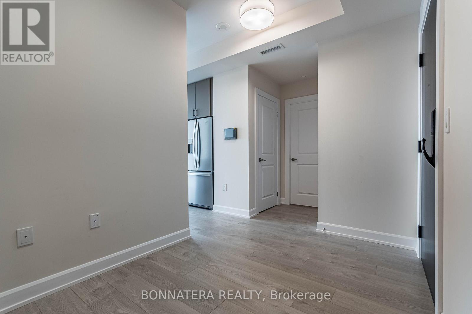 711 - 3200 William Coltson Avenue, Oakville (Jm Joshua Meadows), Ontario  L6H 7W6 - Photo 6 - W12214282