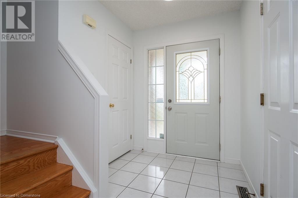 49 Bond Court, Guelph, Ontario  N1H 8N6 - Photo 5 - 40738643