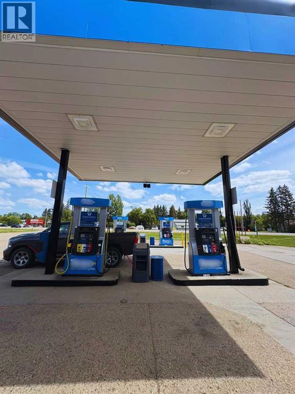 2222 2a Highway N, Ponoka, Alberta  T4J 1M1 - Photo 3 - A2195135