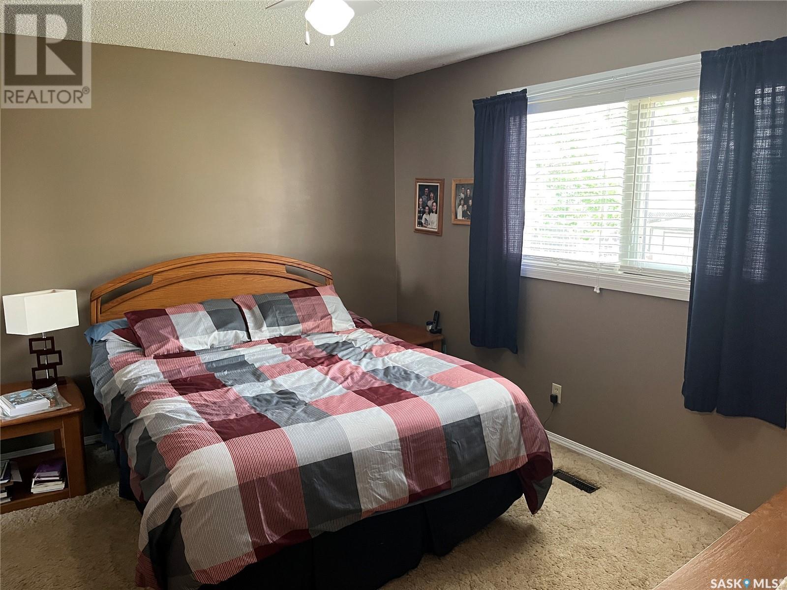 573 Dieppe Drive, Weyburn, Saskatchewan  S4H 2Y1 - Photo 13 - SK009122