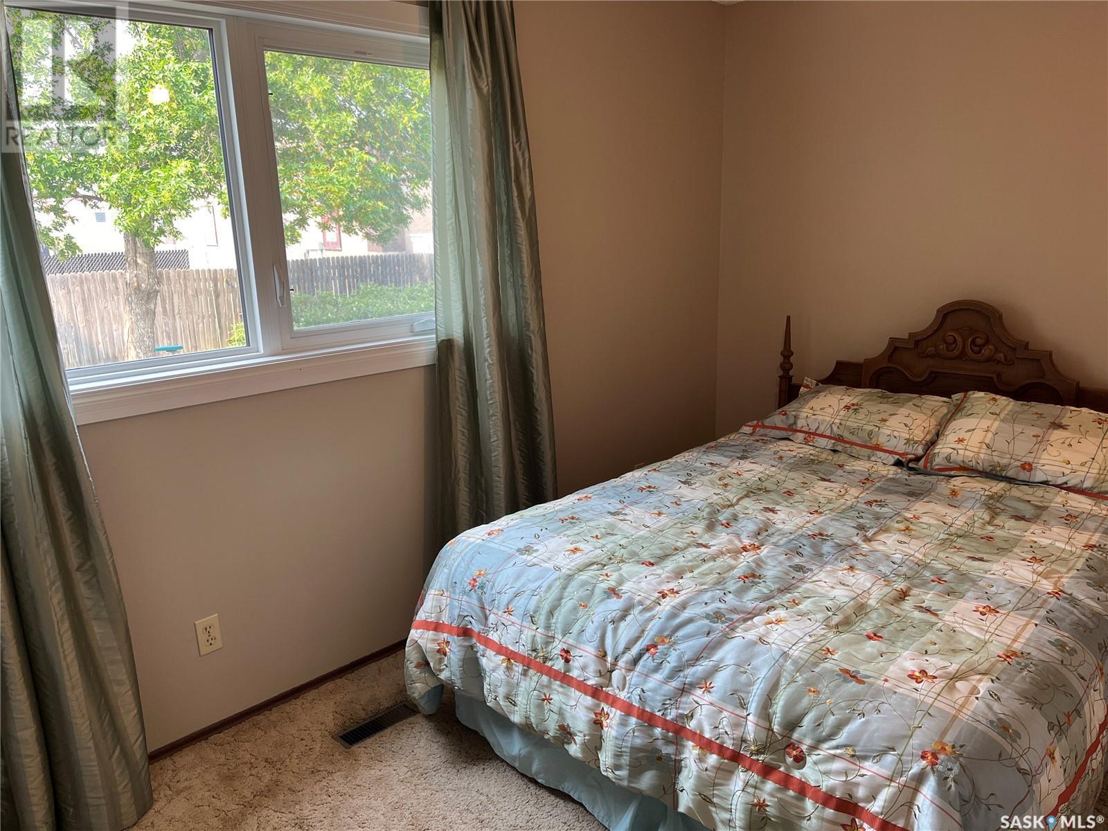 573 Dieppe Drive, Weyburn, Saskatchewan  S4H 2Y1 - Photo 14 - SK009122
