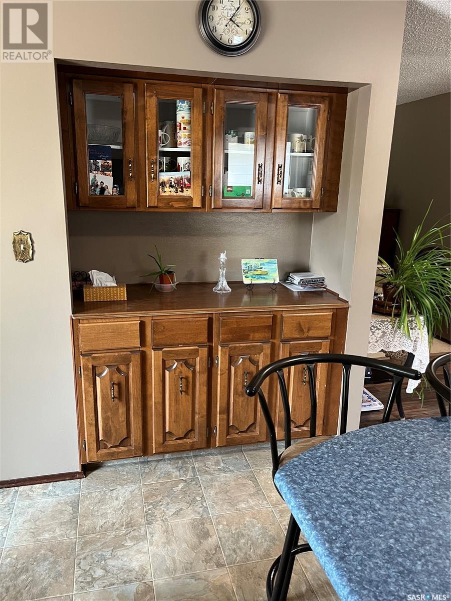573 Dieppe Drive, Weyburn, Saskatchewan  S4H 2Y1 - Photo 5 - SK009122