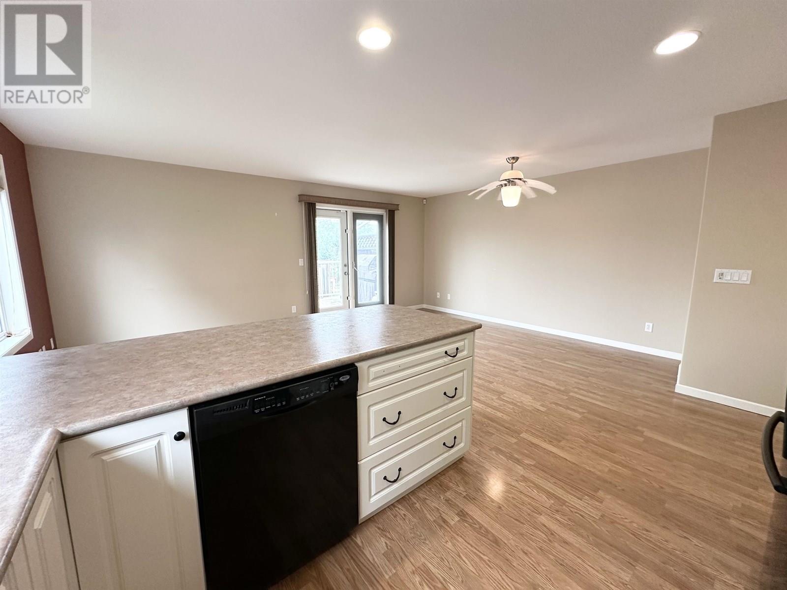 8814 114 Avenue, Fort St. John, British Columbia  V1J 0C3 - Photo 8 - R3014301