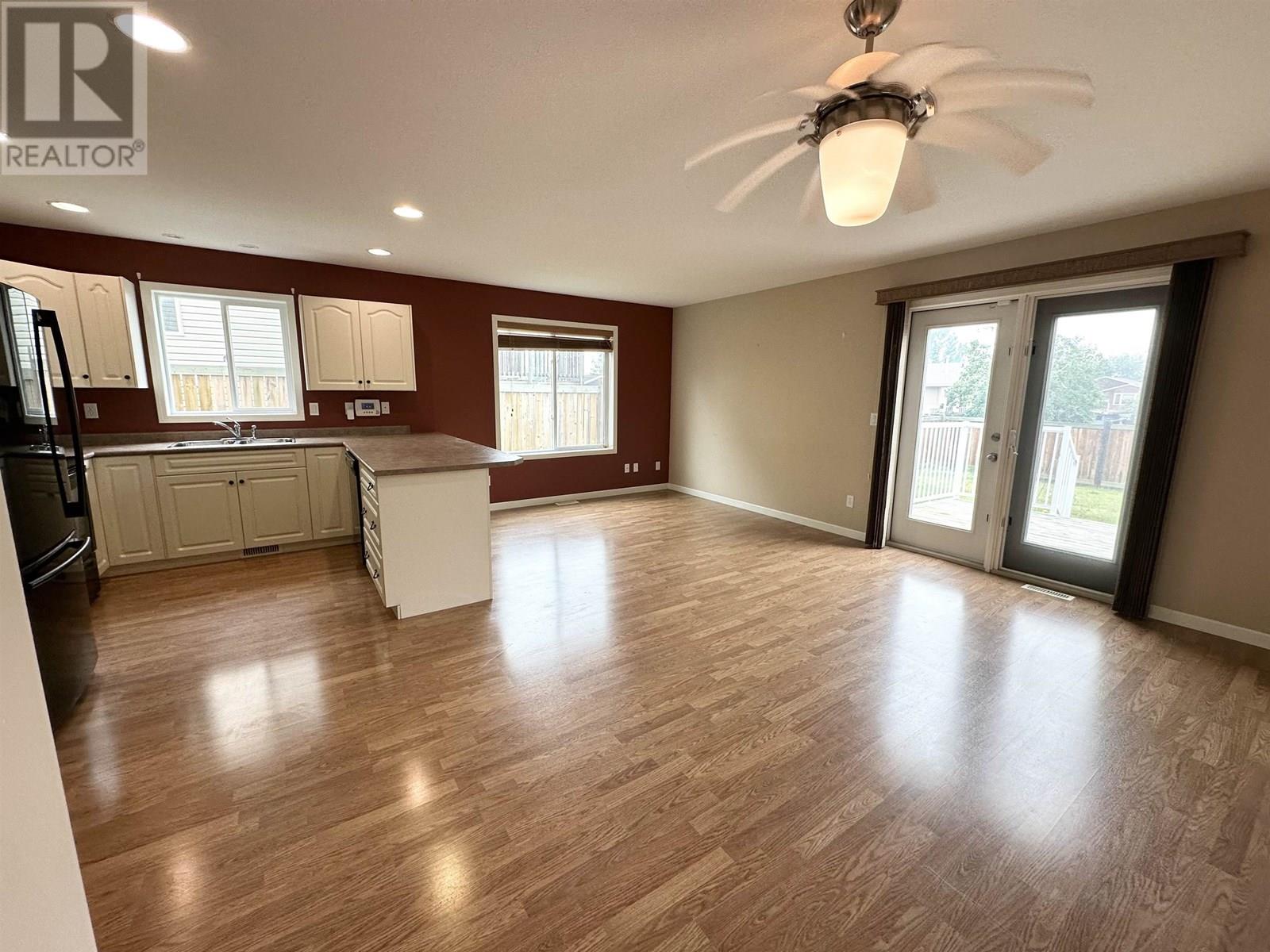 8814 114 Avenue, Fort St. John, British Columbia  V1J 0C3 - Photo 7 - R3014301