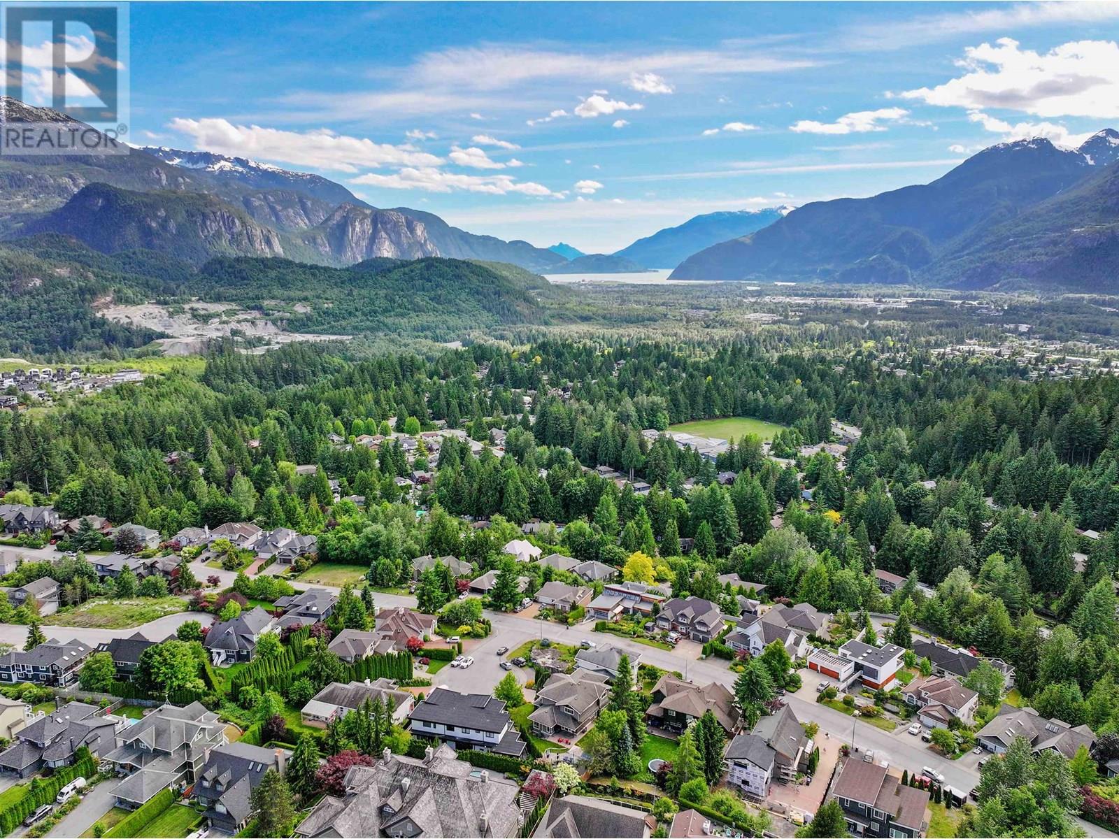 1041 Glacier View Place, Squamish, British Columbia  V8B 0G1 - Photo 33 - R3013339