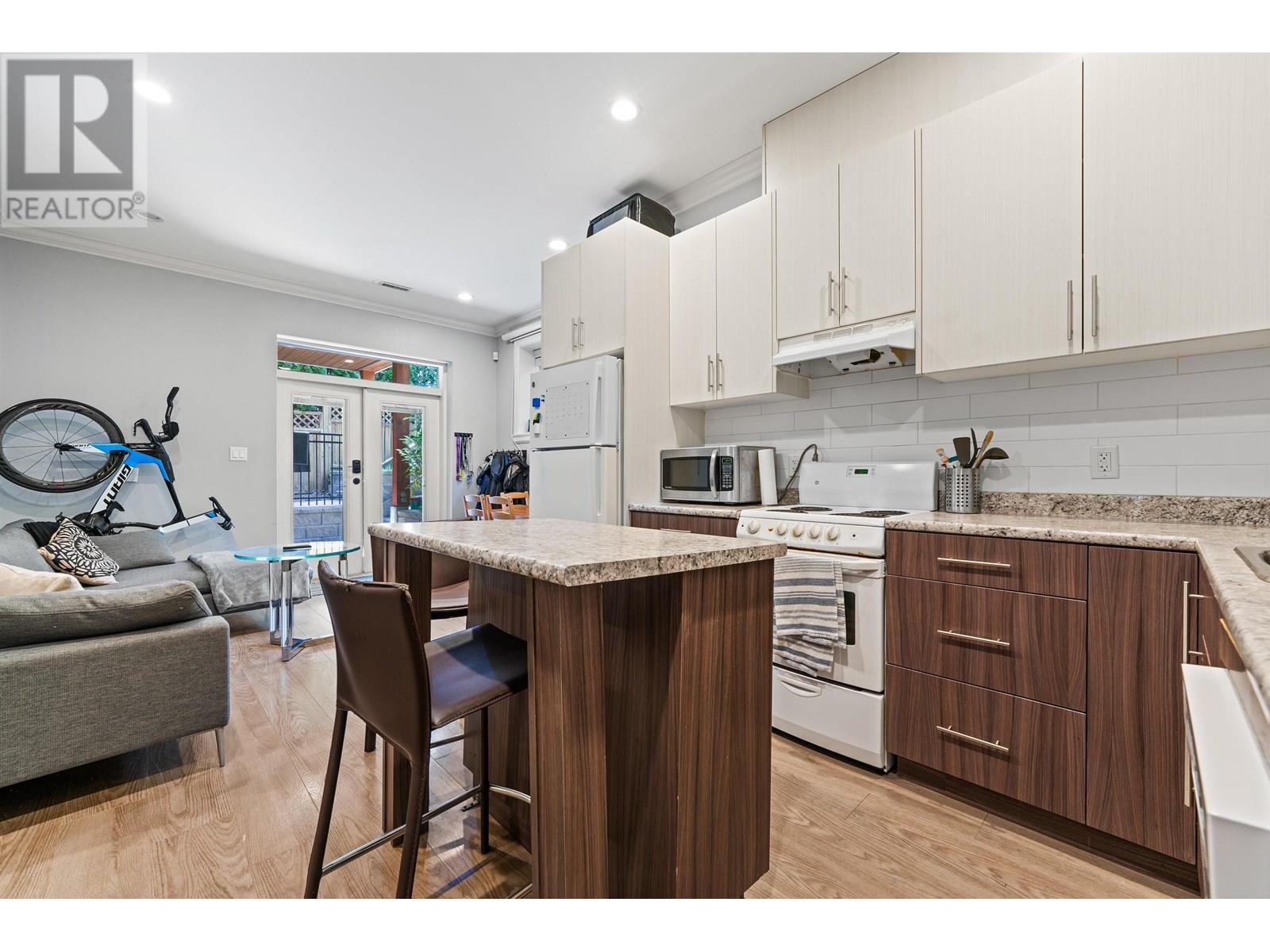 1041 Glacier View Place, Squamish, British Columbia  V8B 0G1 - Photo 21 - R3013339