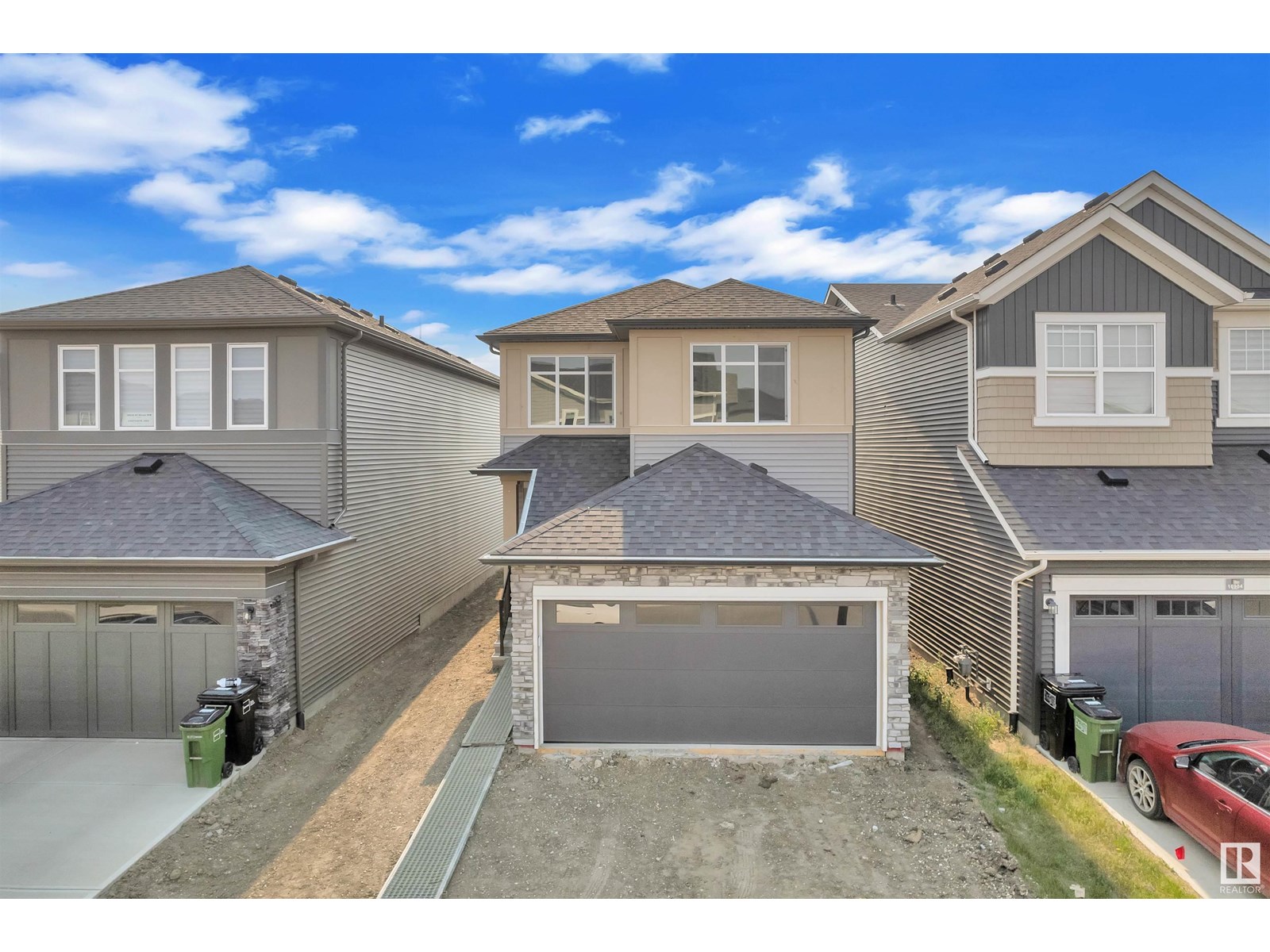 16832 49 St Nw, Edmonton, Alberta  T5Y 4G9 - Photo 3 - E4441794