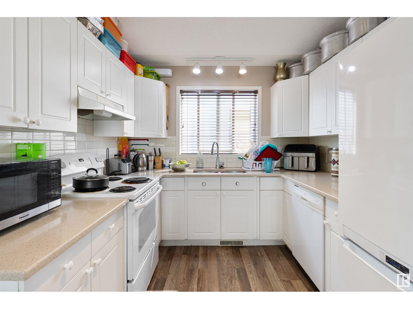 4509 150 Av Nw, Edmonton, Alberta  T5Y 2Z8 - Photo 11 - E4441796