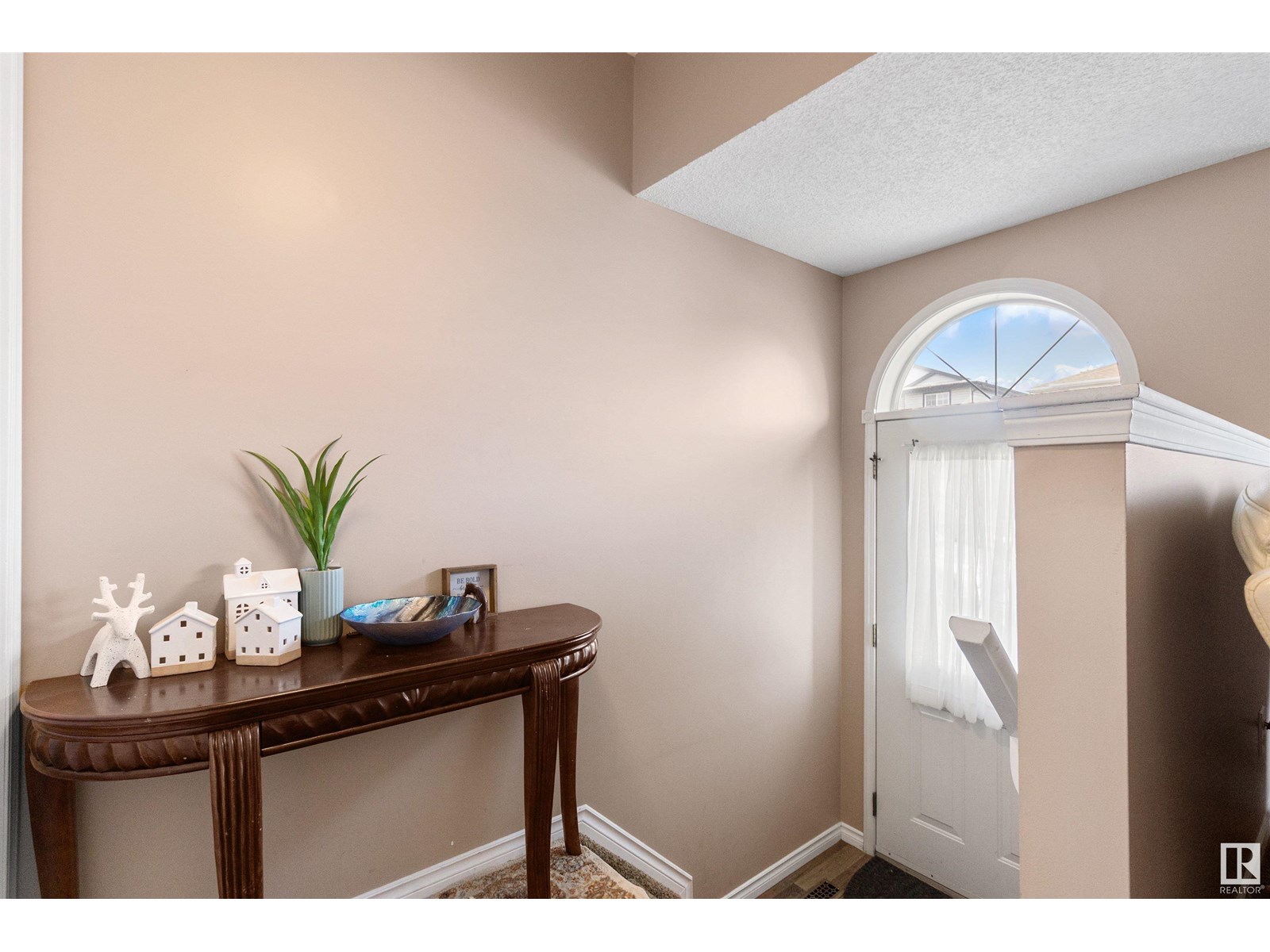 4509 150 Av Nw, Edmonton, Alberta  T5Y 2Z8 - Photo 3 - E4441796