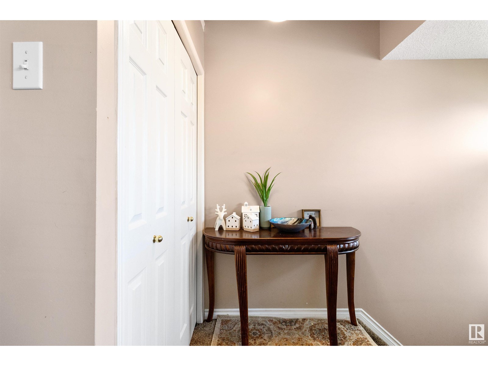 4509 150 Av Nw, Edmonton, Alberta  T5Y 2Z8 - Photo 4 - E4441796