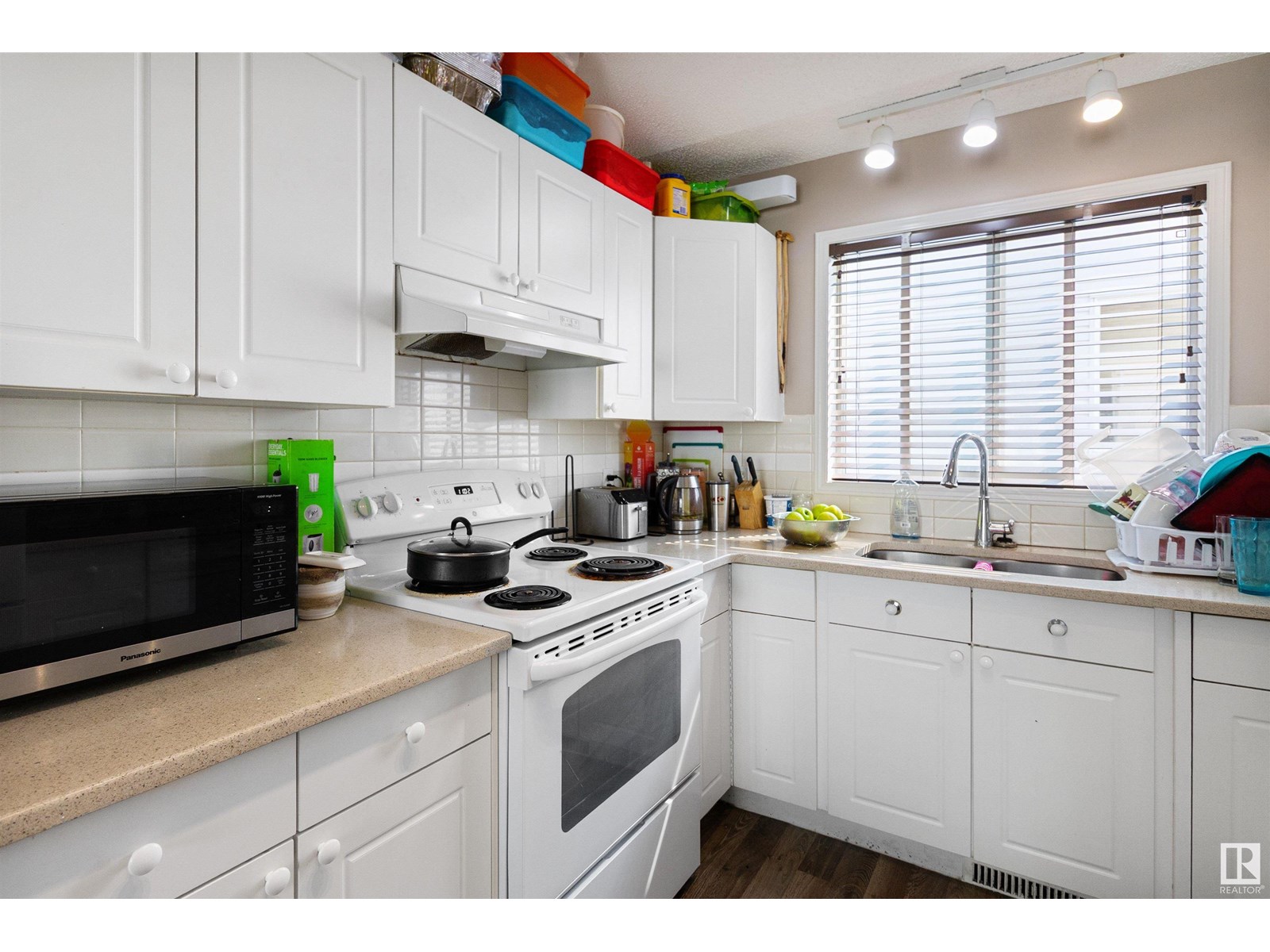4509 150 Av Nw, Edmonton, Alberta  T5Y 2Z8 - Photo 9 - E4441796