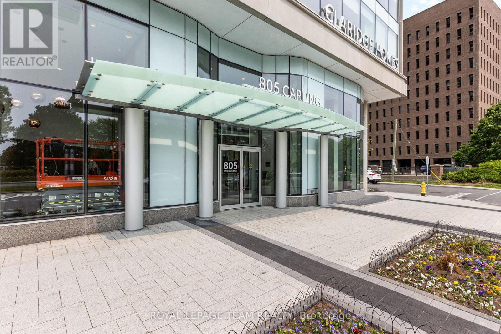 809 - 805 CARLING AVENUE, Ottawa, Ontario
