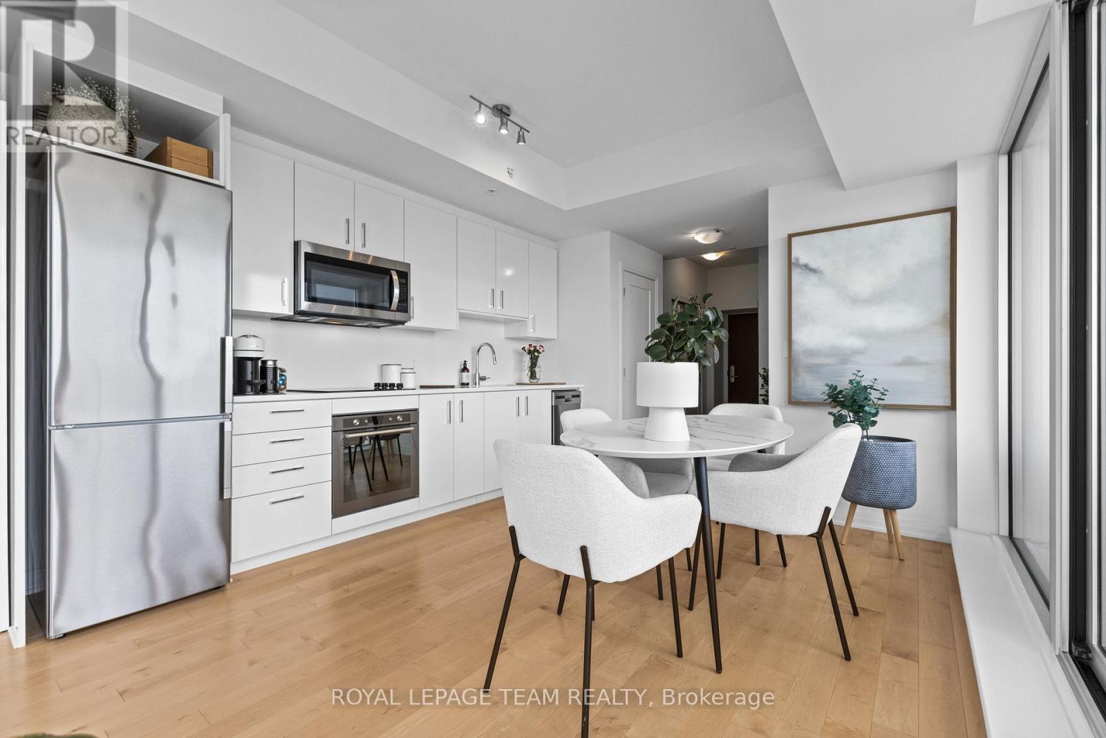 809 - 805 Carling Avenue, Ottawa, Ontario  K1S 5W9 - Photo 17 - X12214325