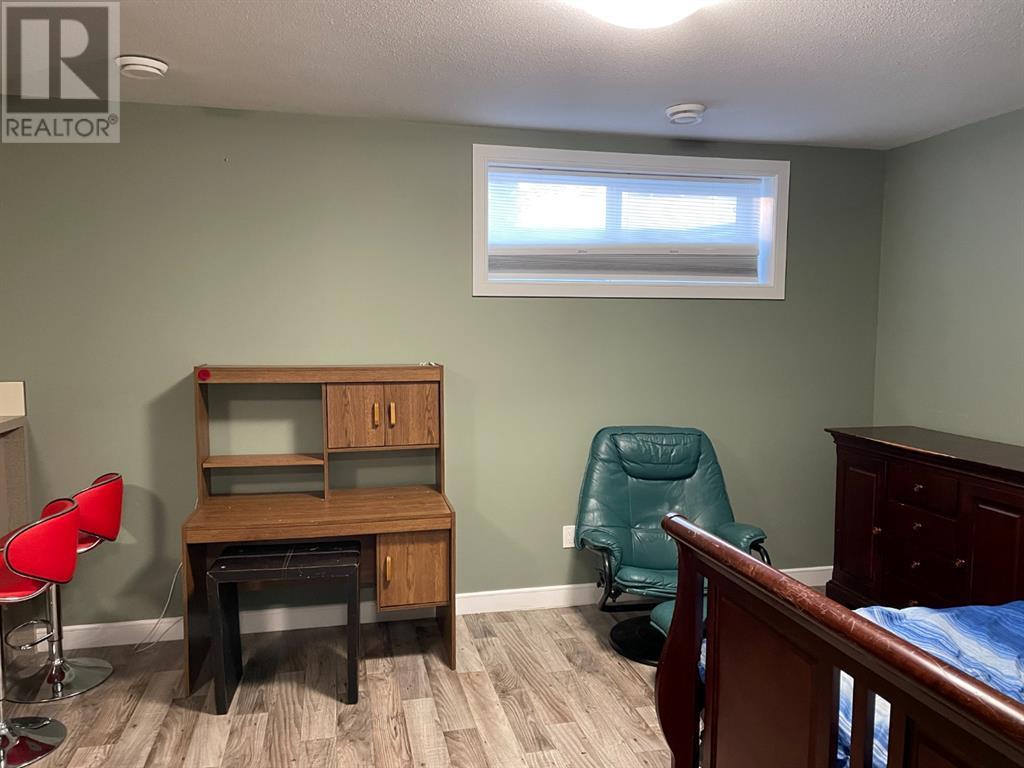 9, 4716 College Avenue, Lacombe, Alberta  T4L 0J5 - Photo 9 - A2230262