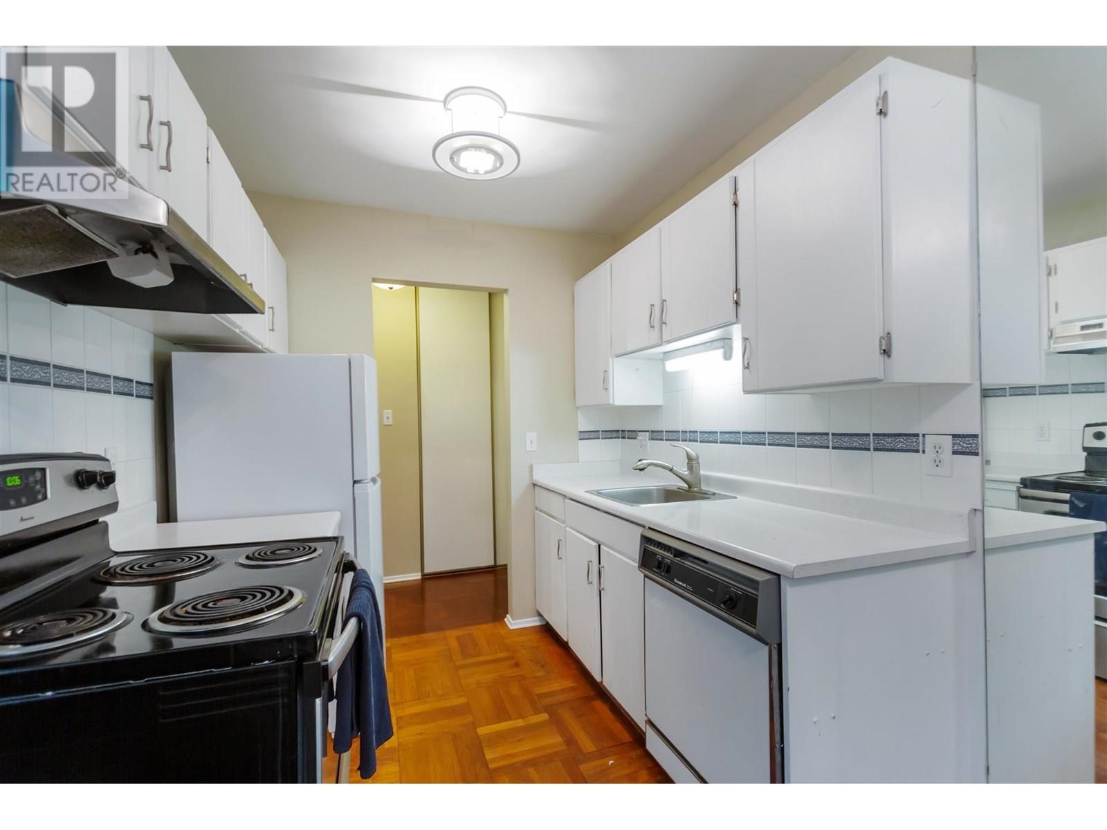 302 3901 Carrigan Court, Burnaby, British Columbia  V3N 4K1 - Photo 10 - R3014529