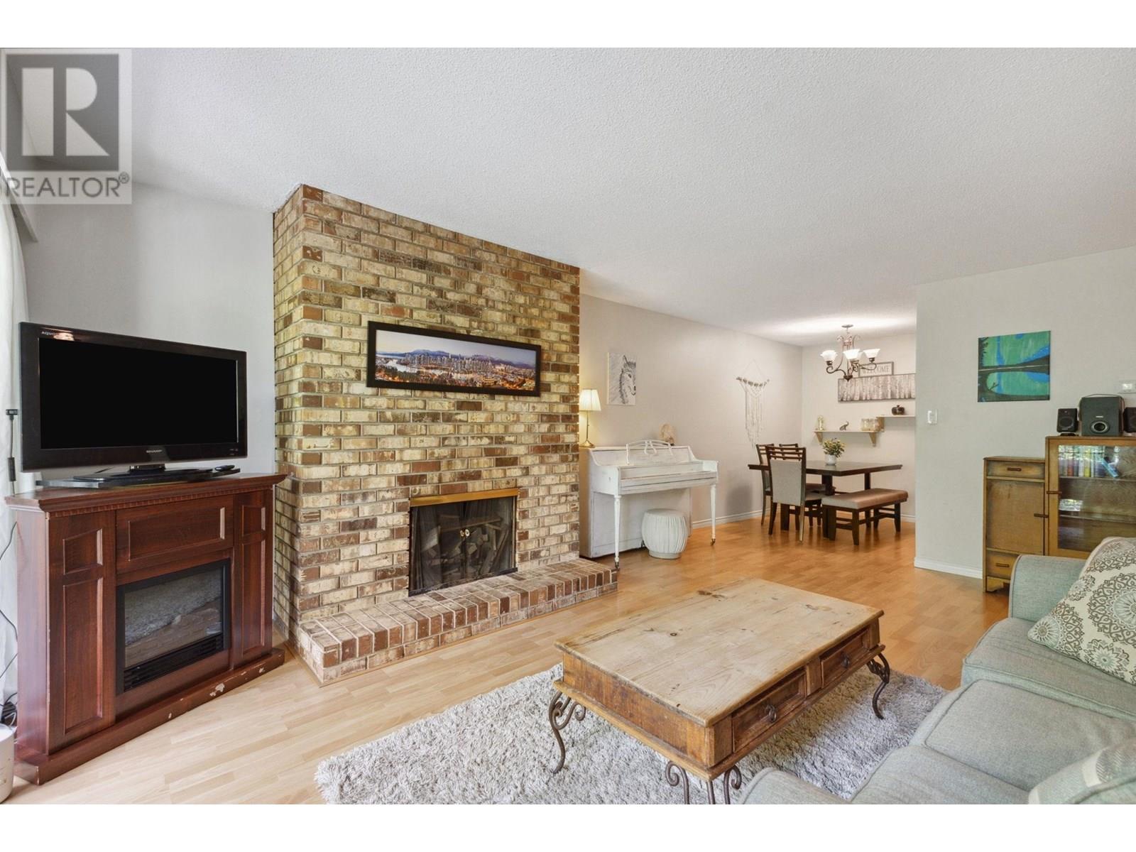 306 1385 Draycott Road, North Vancouver, British Columbia  V7J 3K9 - Photo 4 - R3014557
