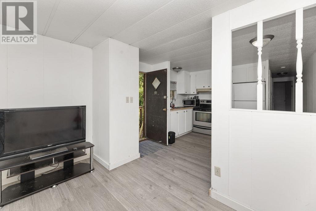 1010 Joe Road, Roberts Creek, British Columbia  V0N 2W6 - Photo 29 - R3014530